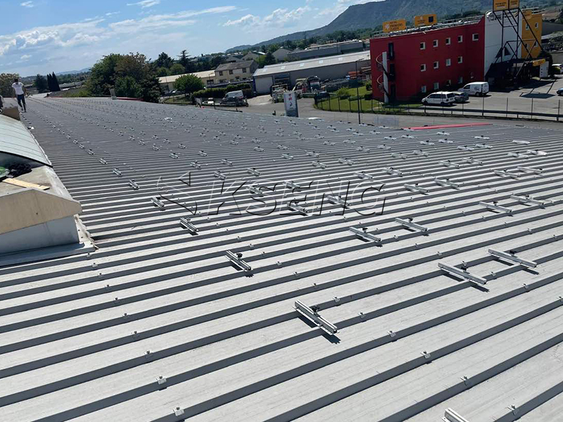 Solarmontagesysteme f&uuml;r Metalld&auml;cher