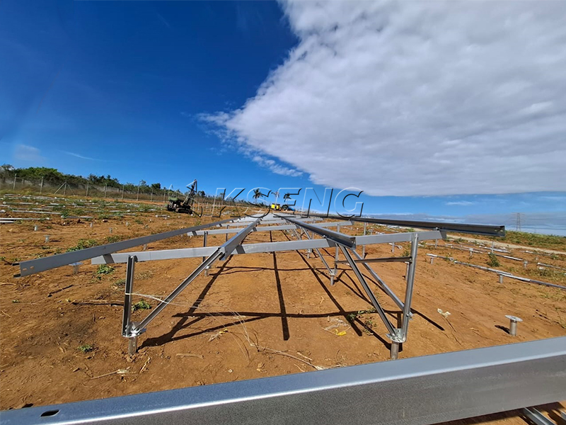 Solarmontage auf den Philippinen