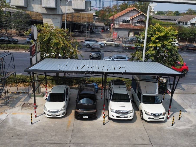 Schwarzes Solar-Carport-Projekt f&uuml;r 4 Autos in Thailand