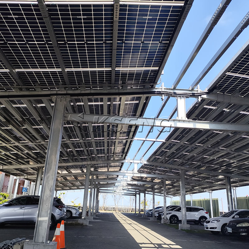 Kseng Solar-Carport aus verzinktem Kohlenstoffstahl – langlebiges Solar-Park&uuml;berdachungssystem