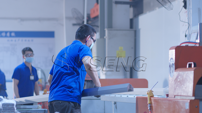 Kseng Solarregal (3)