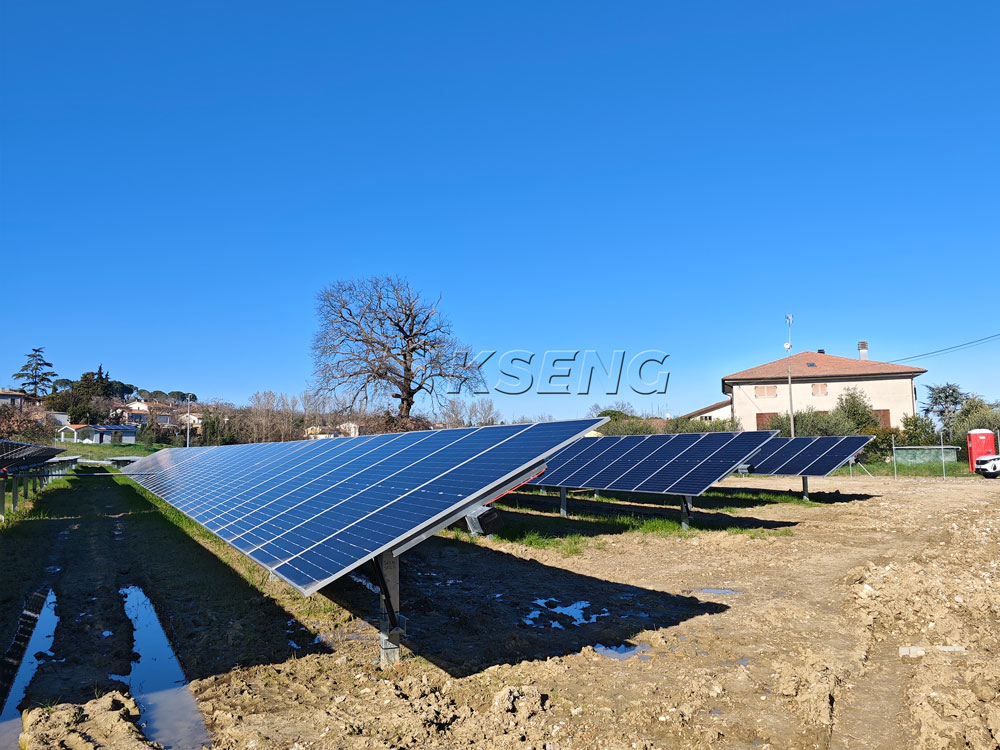 11 MW einachsiges Solar-Tracker-Systemprojekt in Italien