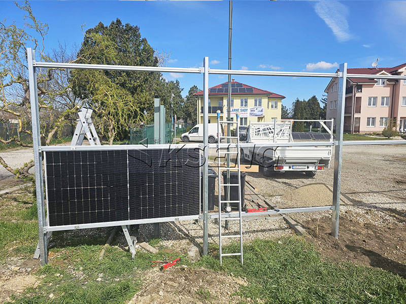 Solar-Zaun-System