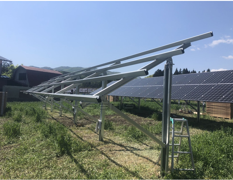 Solar-Erdhalterung