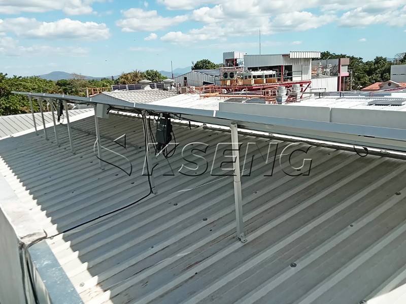 Solaranlage mit Metalldach