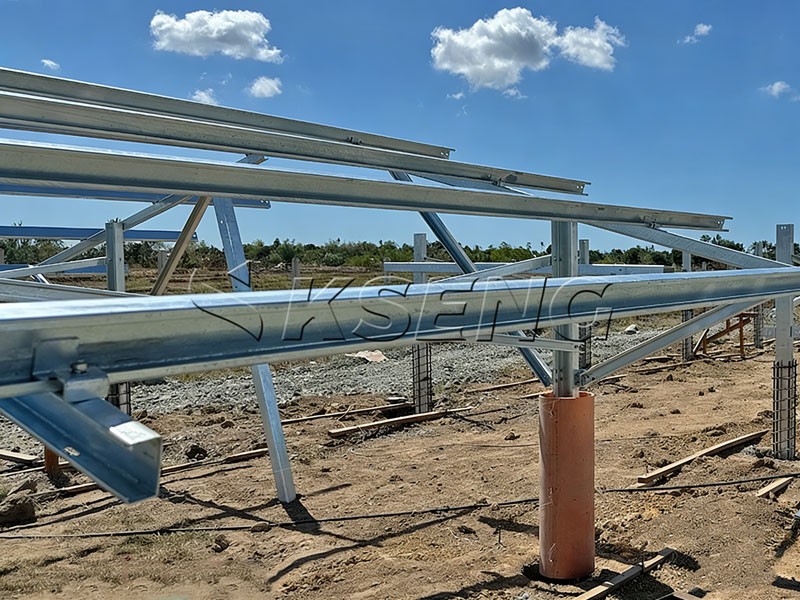 Feuerverzinkte-Solarhalterungsstruktur-f&uuml;r-Boden-PV-Anlage
