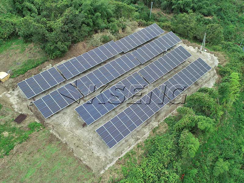 Bodenmontierte Solaranlage f&uuml;r maximale Energieerzeugung