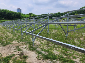 news_main_image_Zn-Al-Mg-coated-steel-solar-ground-mount8139077965221945202-60-60_357_262.jpg